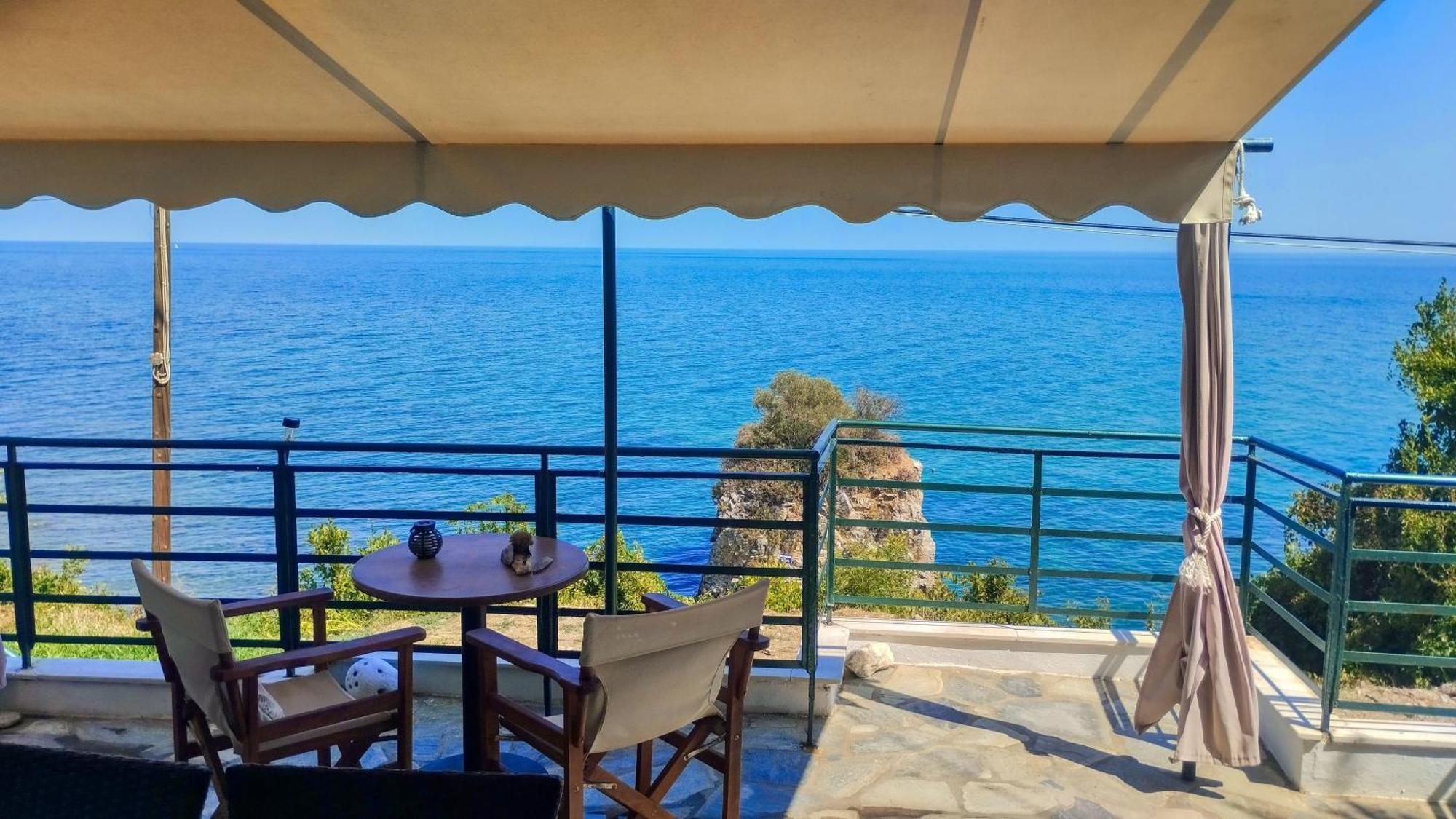 Kamari Guesthouse Keramidhion Exterior photo